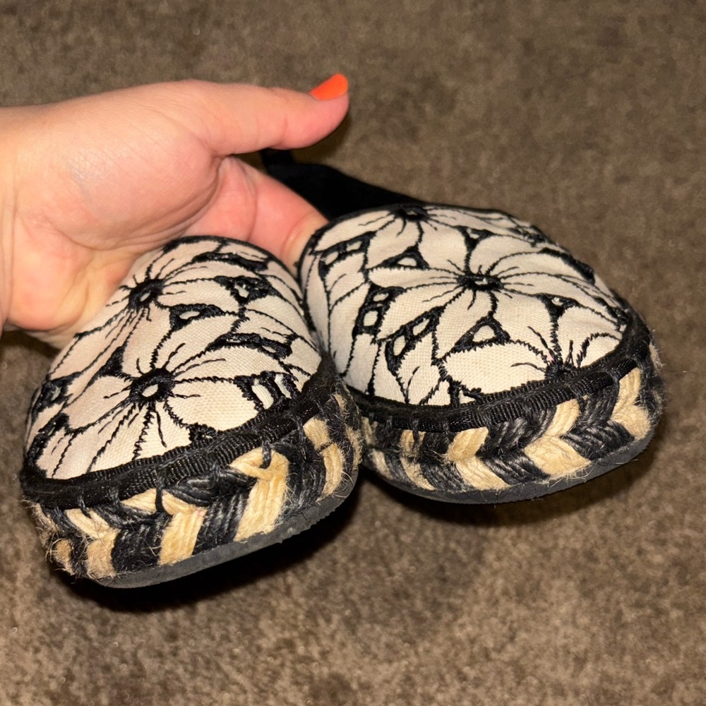 Alice & Olivia Floral Espadrilles - Picture 2 of 11
